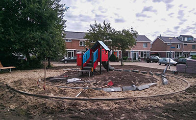 Aanleg bestrating speeltuin Heemskerk bartokstraat